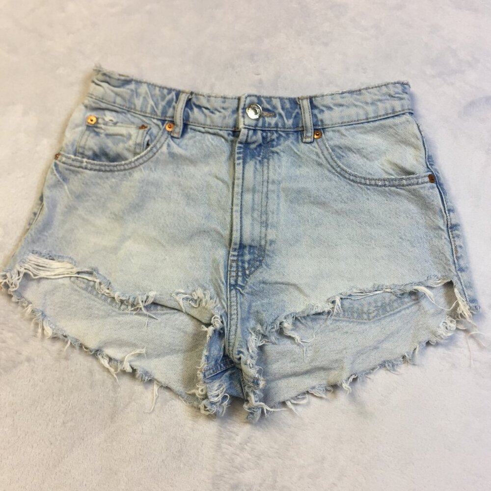 Zara Shorts Size 6 Womans Blue Denim Light Wash High Rise Raw Hem Cut Off Vtg